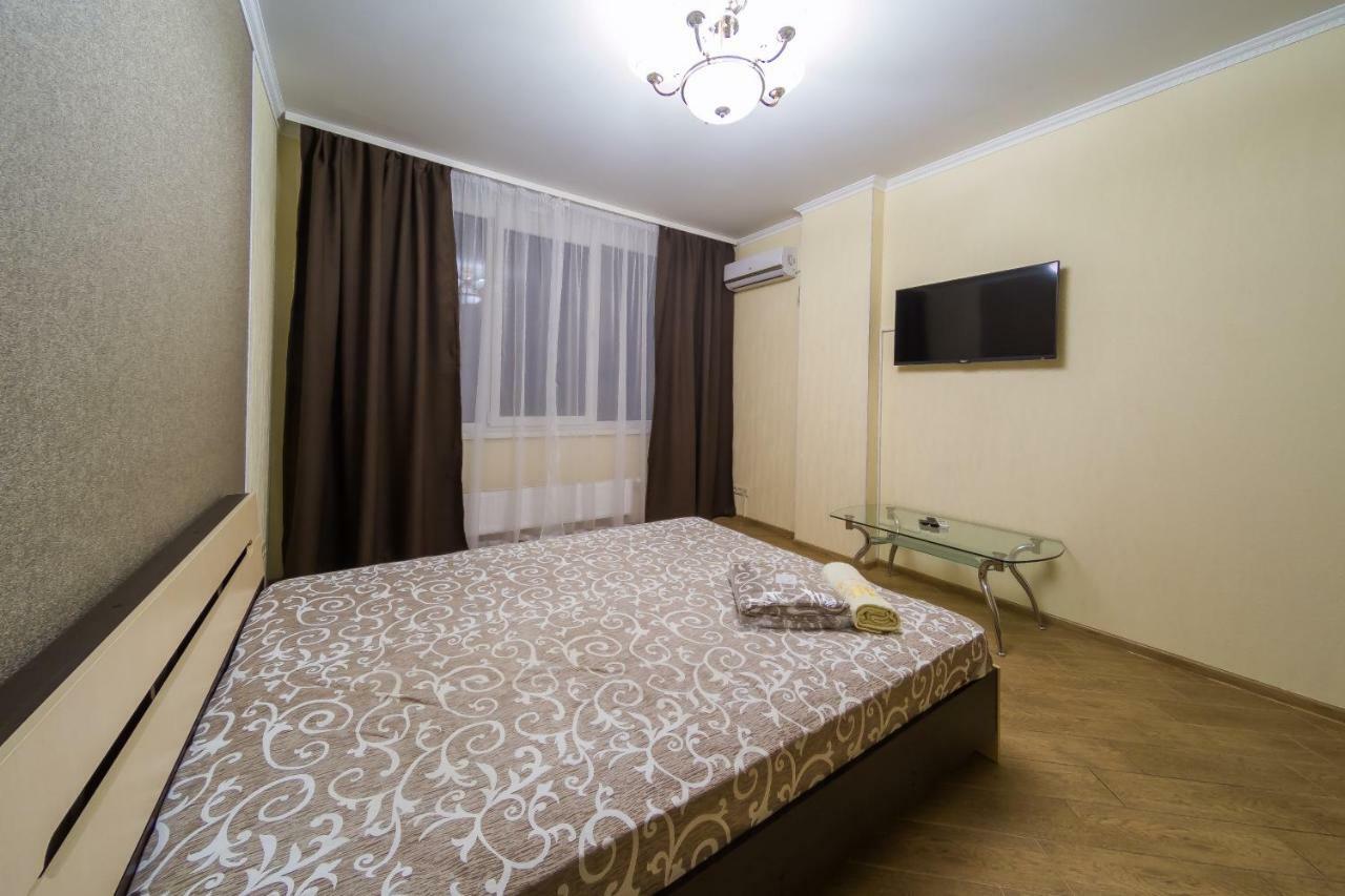 Kvartirkoff Na Bogatirskaya 6A, 2 Floor เคียฟ ภายนอก รูปภาพ